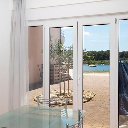 Medulin Burle Sea View Apartment Екстериор снимка
