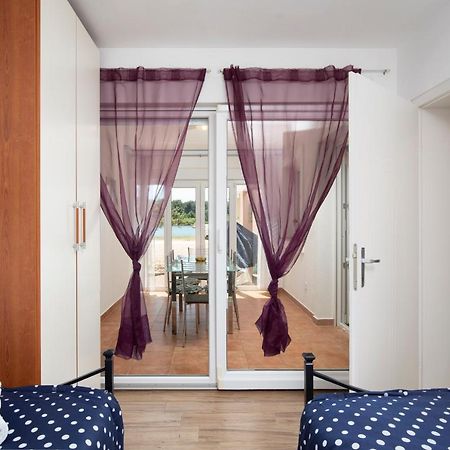 Medulin Burle Sea View Apartment Екстериор снимка