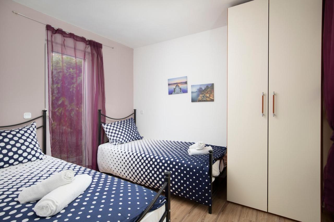 Medulin Burle Sea View Apartment Екстериор снимка